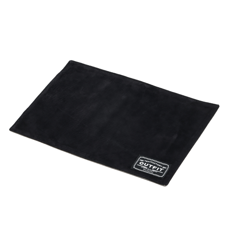 OUTFIT WASHABLE LEATHER MAT M